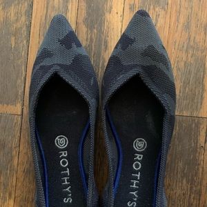 ROTHY’S GREY CAMO POINTS size 8.5